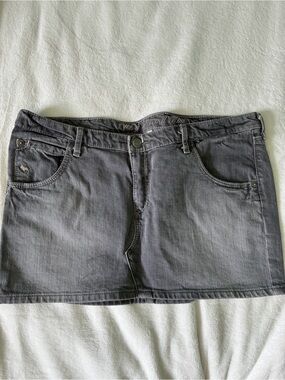 Abercrombie Gray Denim Mini Skirt Size 6